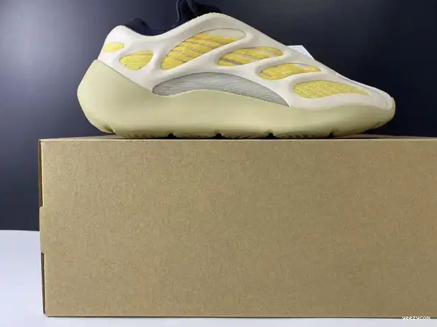 YEEZY V3 700 SRPHYM